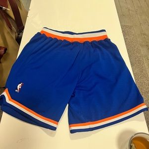 Cleveland Cavs Authentic M&N shorts